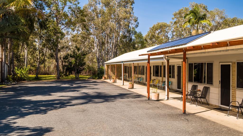 Tin Can Bay Motel Bagian luar foto